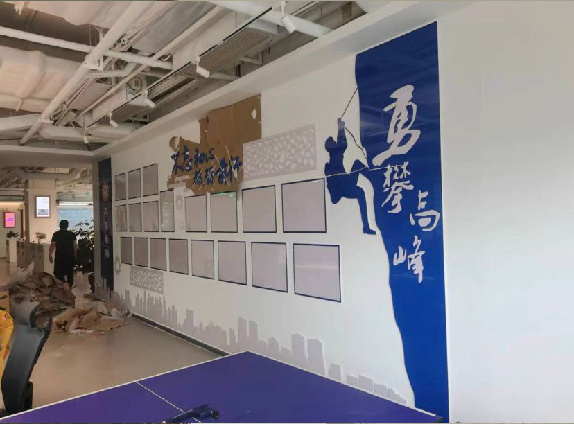 學(xué)校走廊過道文化墻怎么設(shè)計(jì)制作(圖2) 學(xué)校走廊過道文化墻怎么設(shè)計(jì)制作(圖2)
